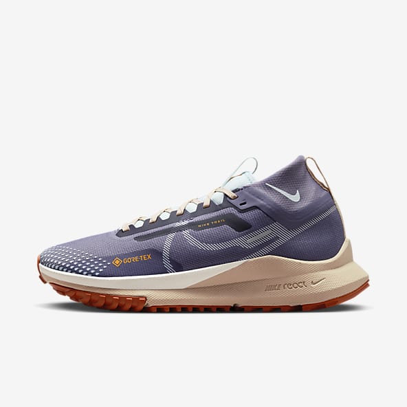 Nike waterproof trainers womens outlet